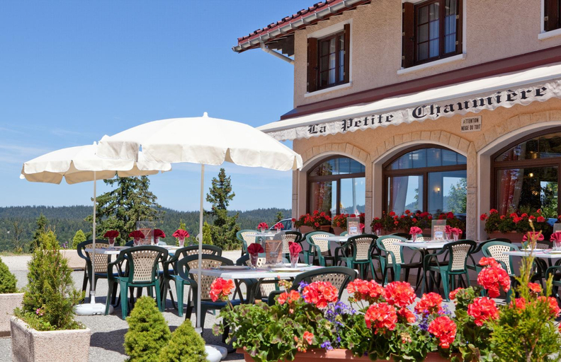 Facilities 5, Logis Hotel La Petite Chaumiere, Ain