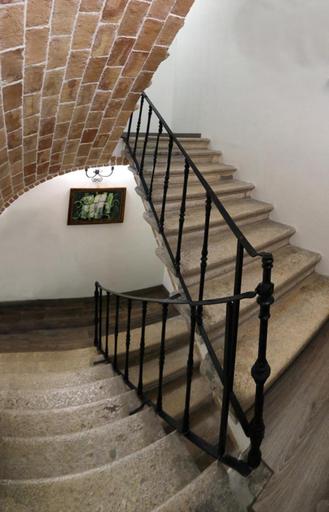 5, Donna Matilde, L'Aquila