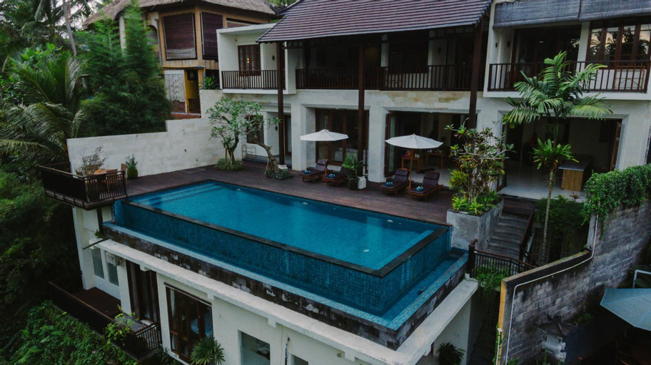 Swimming Pool 12