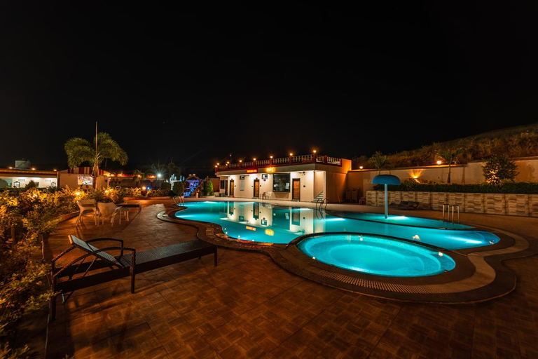Others 5, Hotel Royal Palace, Sagar
