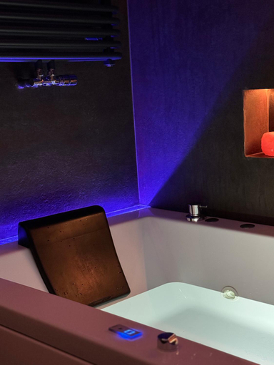 Bathroom 4, AQUAROOMS Suites, Palermo