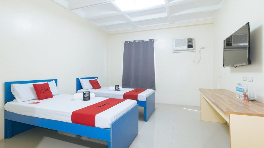 Bedroom 2, Reddoorz @ Insular Square Mandaue City, Mandaue City