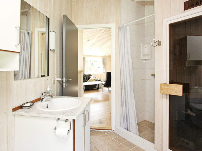 Bathroom 3, 6 Person Holiday Home in Albaek-by Traum, Frederikshavn
