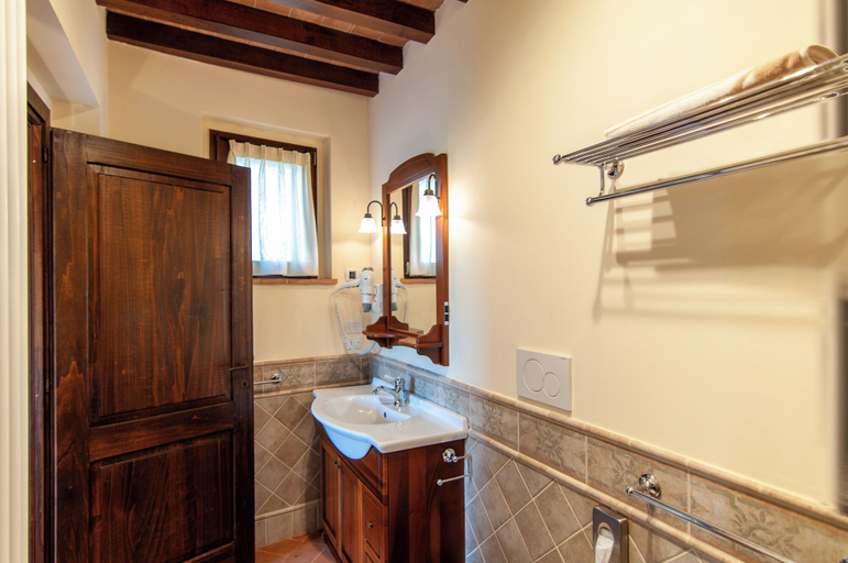 Bathroom 5, Borgo Sant'Apollinare Resort, Perugia