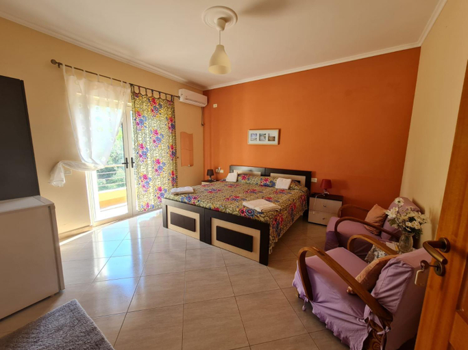 Others 3, Dhori House Dhermi, Vlorës