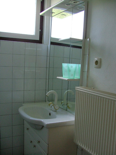 Bedroom 3, Pension Weiss, Villach