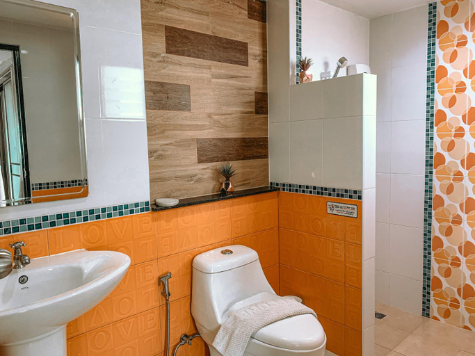 Bathroom 4, Rinn Boutique House, Muang Chiang Mai