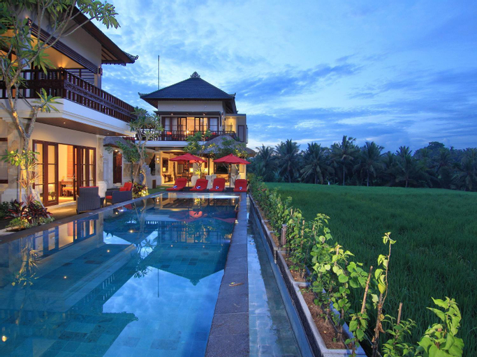 Exterior 2