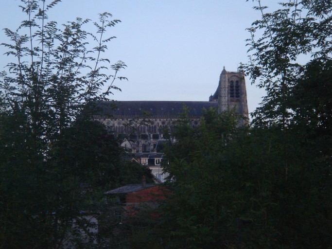 Maison du Theatre Saint Bonnet, Cher