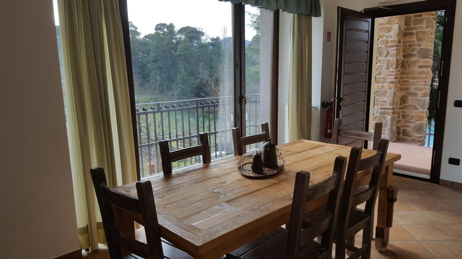 Dining Room 5
