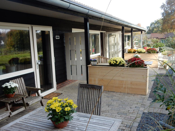 Others 4, De Rolders, Heerde