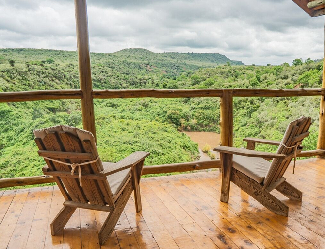 Others 4, Honeymoon Hut, Gilgil