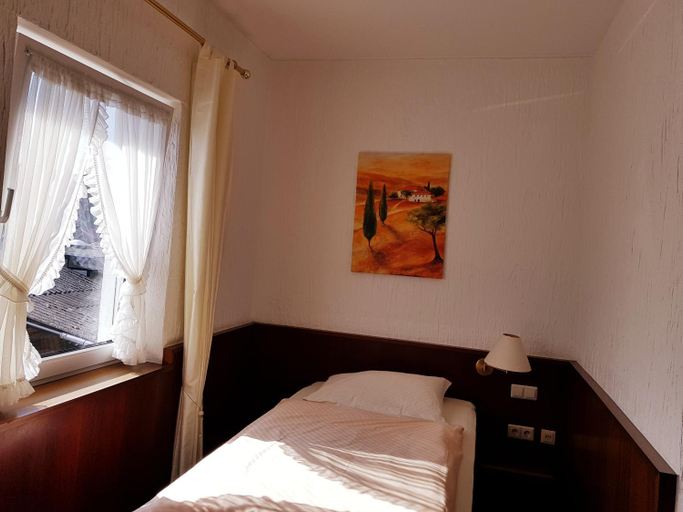 Bedroom 3, Hotel Restaurant Jagerhof, Düren