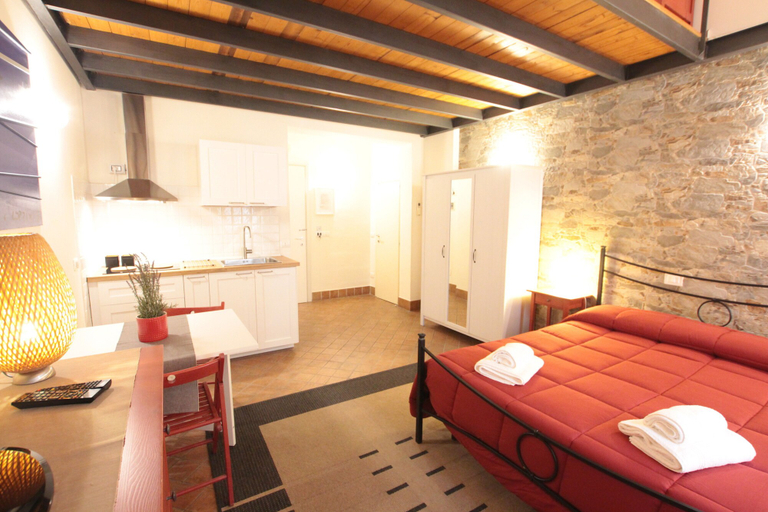 Bedroom 4, Amenano B&B & Apartments, Catania