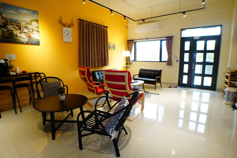 Others, Warm B&B, Penghu