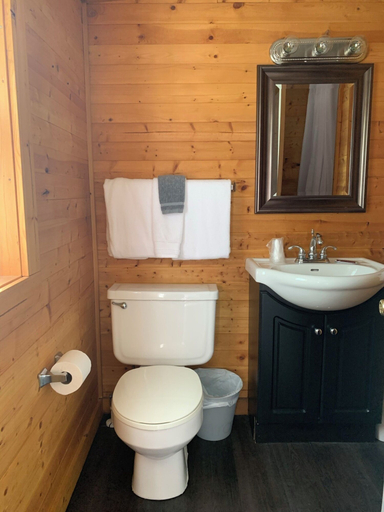 Bathroom, Loblolly Pines Adventure Camp, Carroll