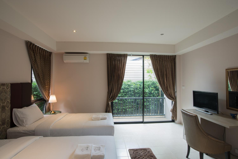 Bedroom 13