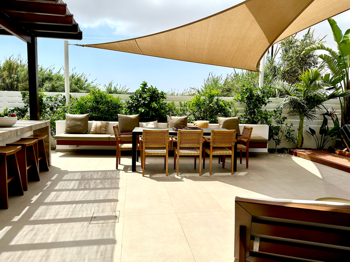 Exterior & Views 2, Lora Pearl Luxury Villa