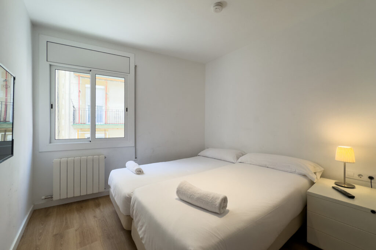 Bedroom 3, Ainb Barcelona Sants Apartments, Barcelona