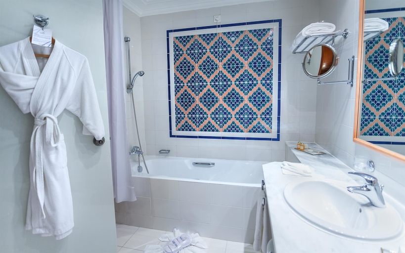 Bathroom 3, El Mouradi Hotel Africa Tunis, Bab Bhar