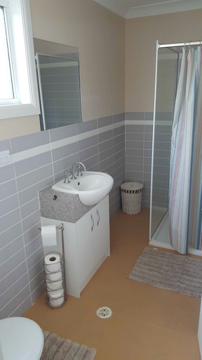 Bathroom, Browns Rocks Caravan Park, Clarence Valley- Coast