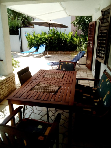Others 2, Apartments Priko, Stari Grad