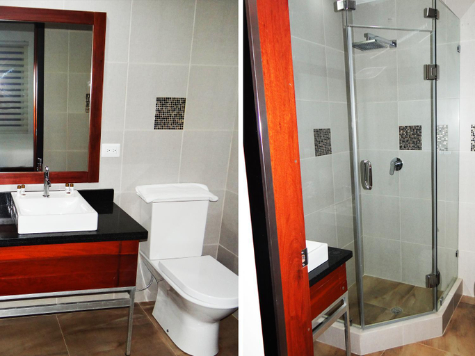 Bathroom 5, La Bocana de Quiximies Hotel, Pedernales