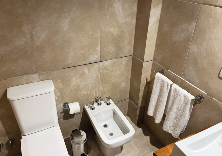 Bathroom 19