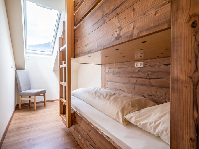 Others 3, Cozy Apartment in Gosau With Shared Sauna, Gmunden