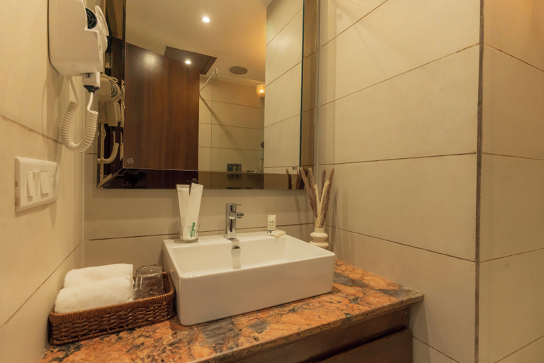 Bathroom 3, The Belvedere Kasauli, Solan