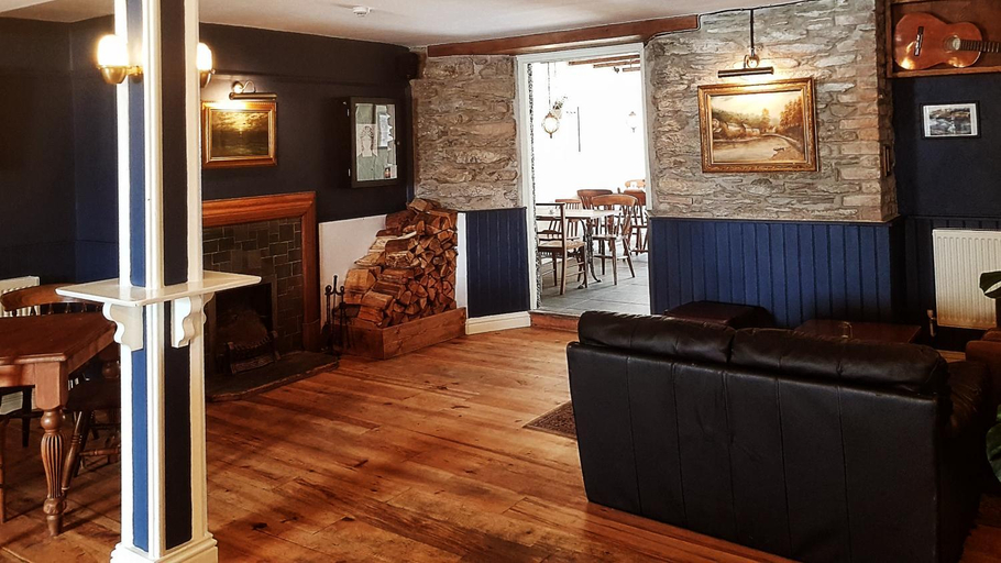 Others 3, Jacobs Ladder Inn, Cornwall