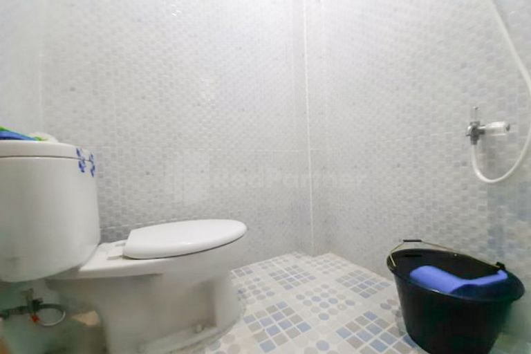 Bedroom 5, Wisma Pinggir Mitra RedDoorz, Tanjung Pinang