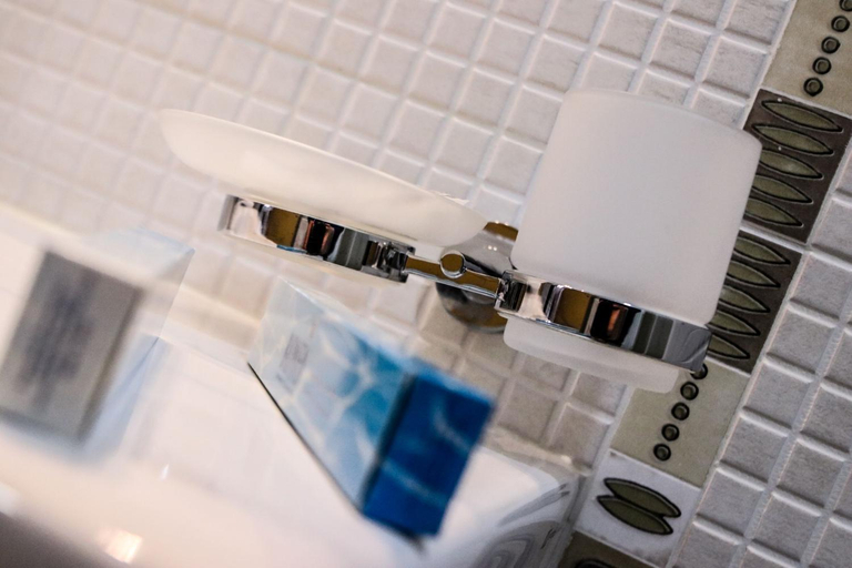Bathroom, Romano B&B, Foggia