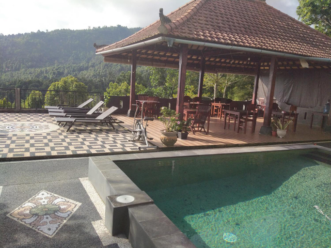 Sport & Beauty, Adila Warung and Homestay, Buleleng