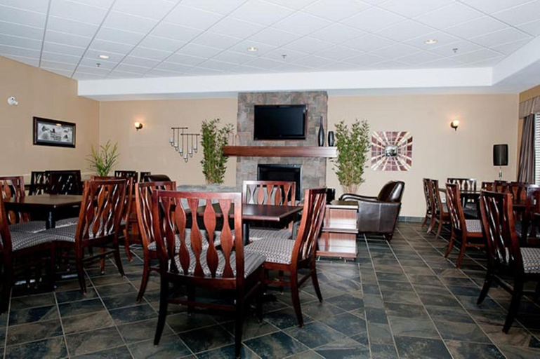 Food & Drinks 4, Paradise Inn and Suites, Division No. 18