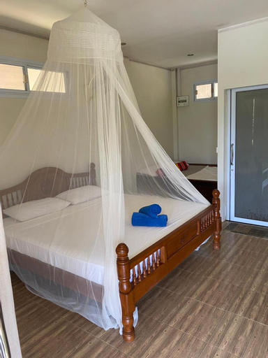 Bedroom 13