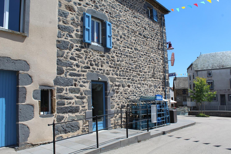 Exterior & Views, Auberge de la Planeze, Cantal