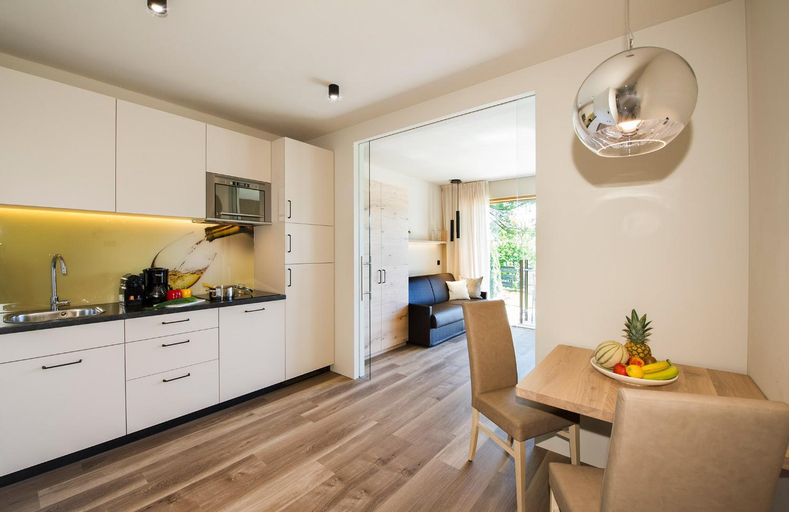 Others 4, Haus Gregori Modern & Central Stay in Vineyard with Rooftop & Served Breakfast, Bolzano