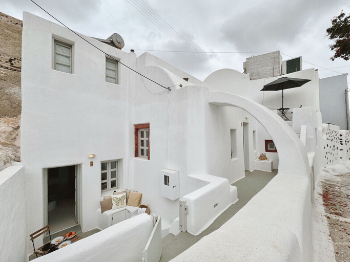 Exterior 3, As Holiday caves, South Aegean