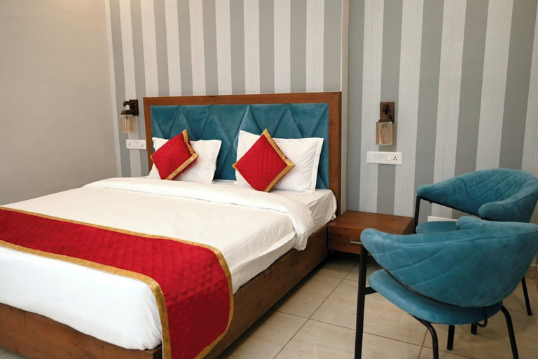 Bedroom 2, Goroomgo Singla Residency Kangra, Kangra