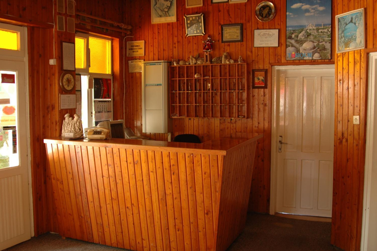 Others, Kiyak Hotel, Kale