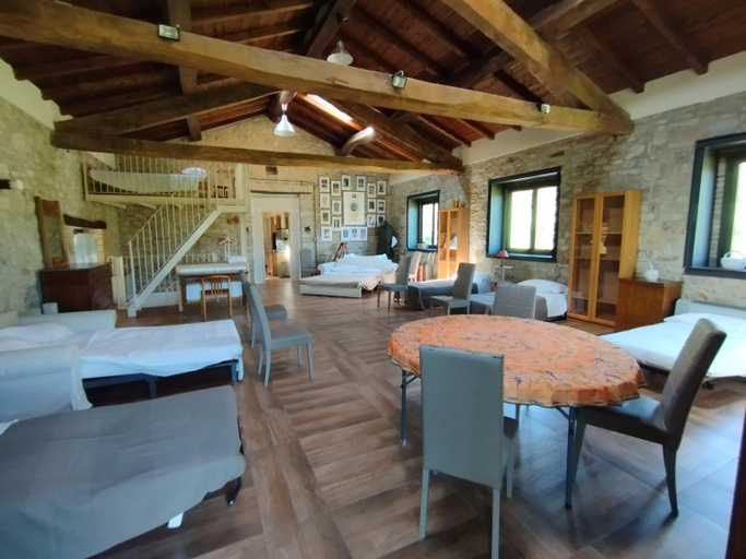 Others 5, Agriturismo Petrarosa, Parma