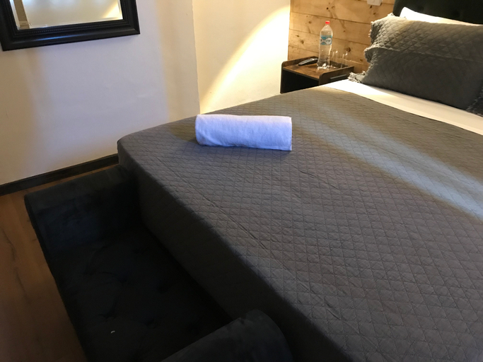 Bedroom 3, Santa Maria Express, Santiago