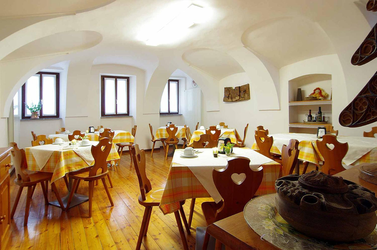 Food & Drinks 2, Ostello Ou Crierel, Aosta