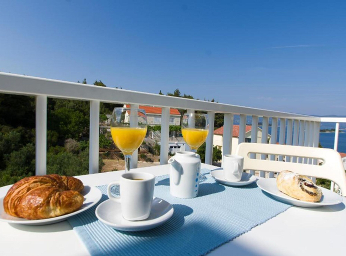 Food & Drinks 5, Apartments Villa Olea, Lumbarda