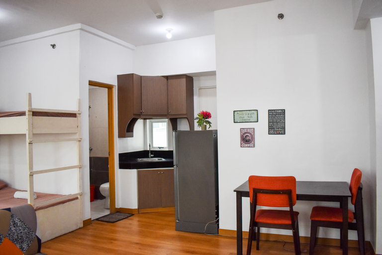 Dining Room 13