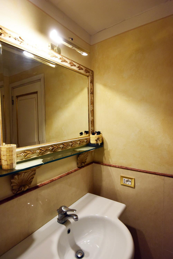 Bathroom 2, Medici Suite - Suite Medici Loft 8, Florence