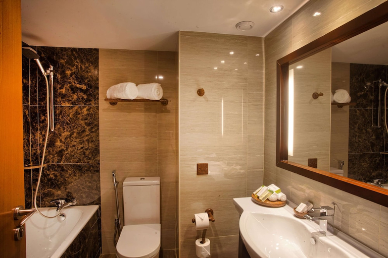 Bathroom 5, Turaco Spice Tree, a Tribute Portfolio Hotel, Mjini