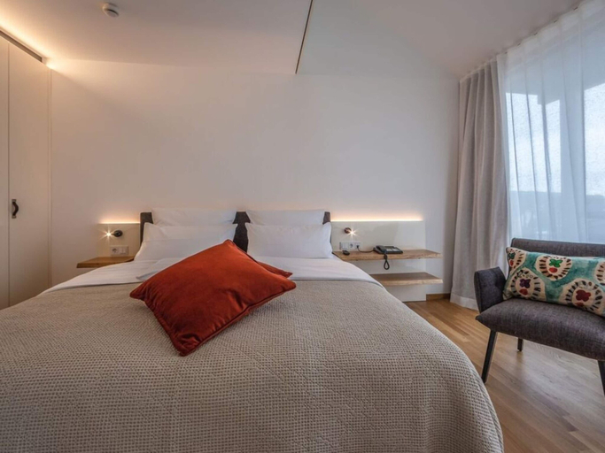 Room 5, Suite Apartment 80 sqm, Konstanz
