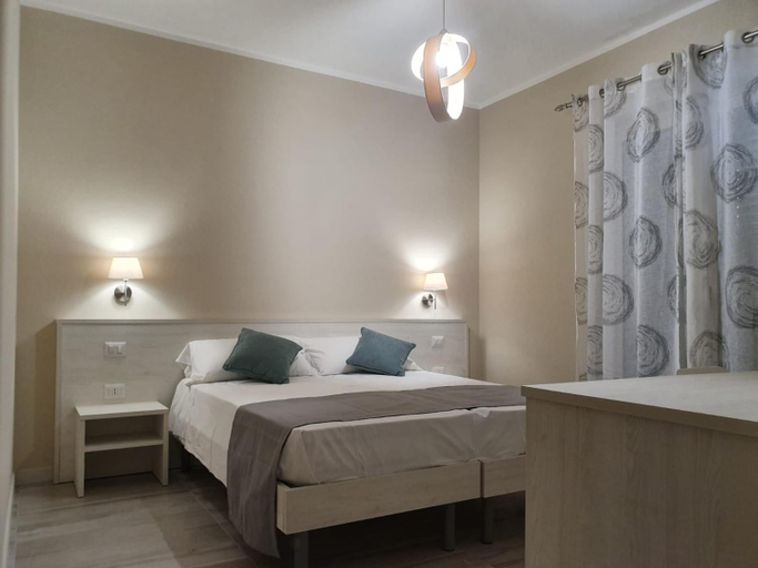 Others 2, Oikia Rooms, Vibo Valentia